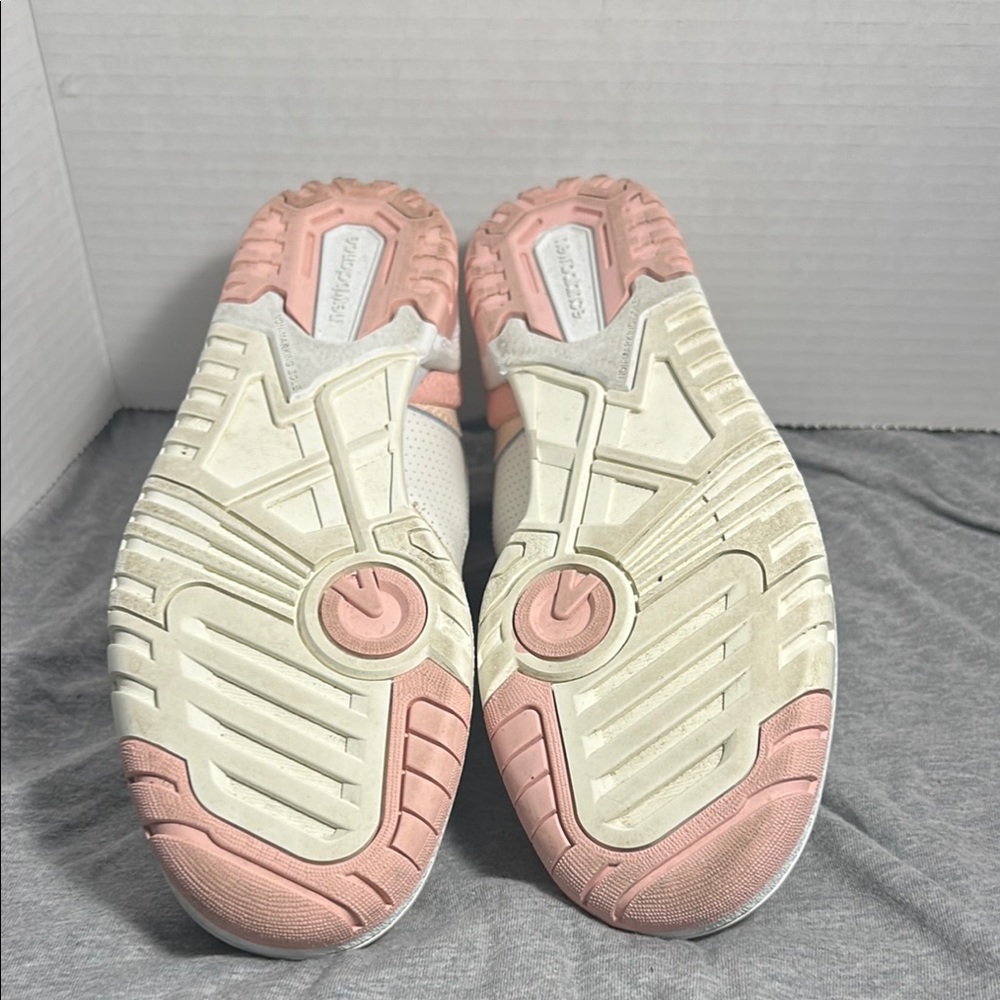 New Balance White and Pink Sneakers - Picture 7 of 8